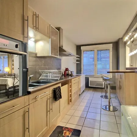 Daire Parking & 100m2 En Plein Centre Ville